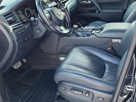 Купить б/у Lexus LX III Рестайлинг 2 570 5.7 AT (367 л.с.) 4WD