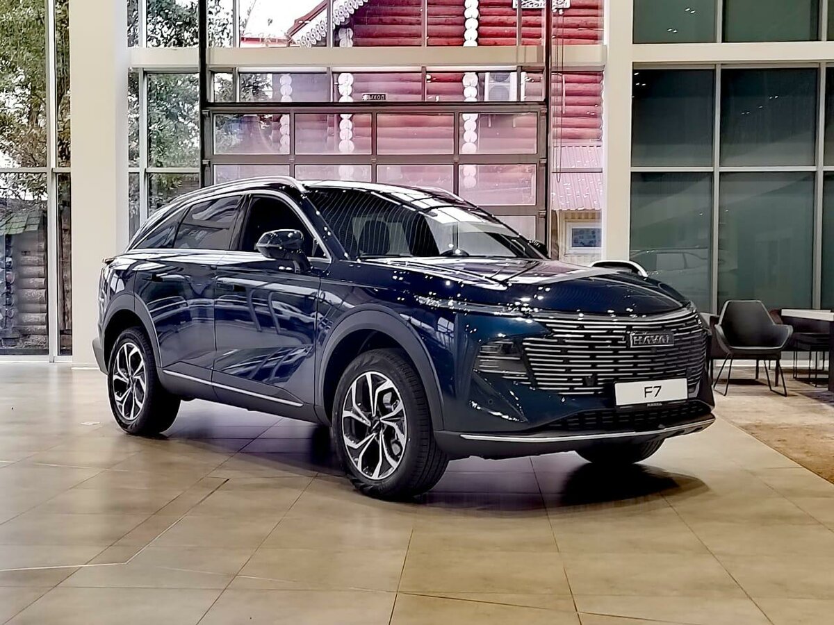 Обновленный Haval F7: мощные моторы и российская адаптация