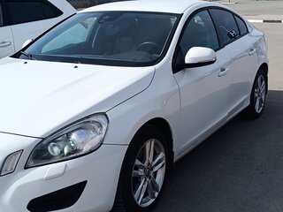 2011 Volvo S60 II, белый, 825000 рублей, вид 1
