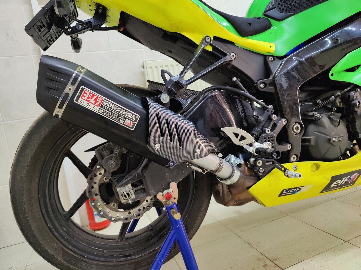 Купить бу Kawasaki ZX-6 Ninja инжектор 6 передач в Жуковском: зелёный  спорт-байк 2009 года на Авто.ру ID 1120983052