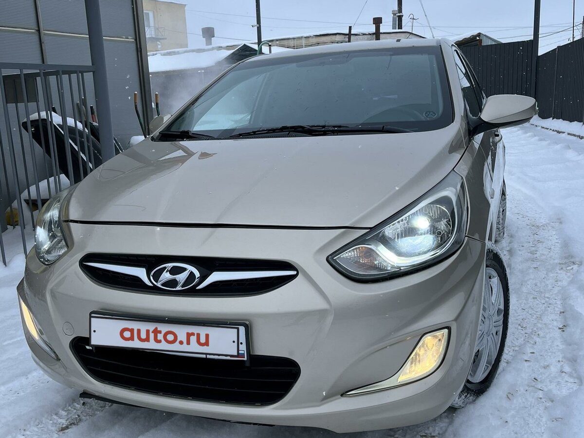 Купить б/у Hyundai Solaris I 1.6 MT (123 л.с.) бензин механика в ...