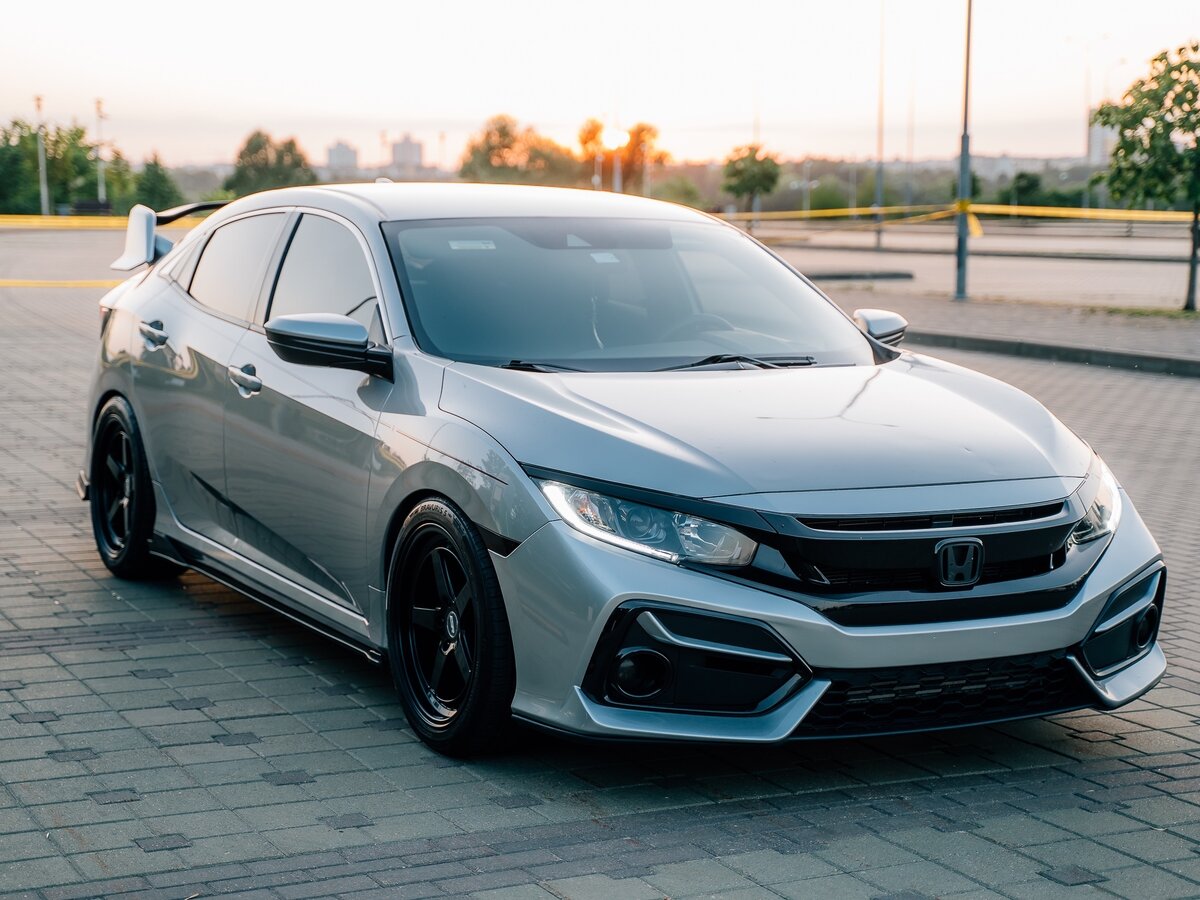 Honda Civic x серый