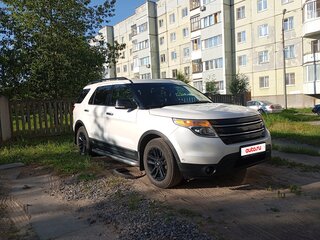 2013 Ford Explorer V, белый, 1450000 рублей, вид 1