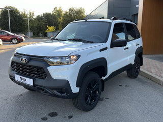 2024 Lada (ВАЗ) Niva I Рестайлинг (Travel), белый, 1554000 рублей, вид 1