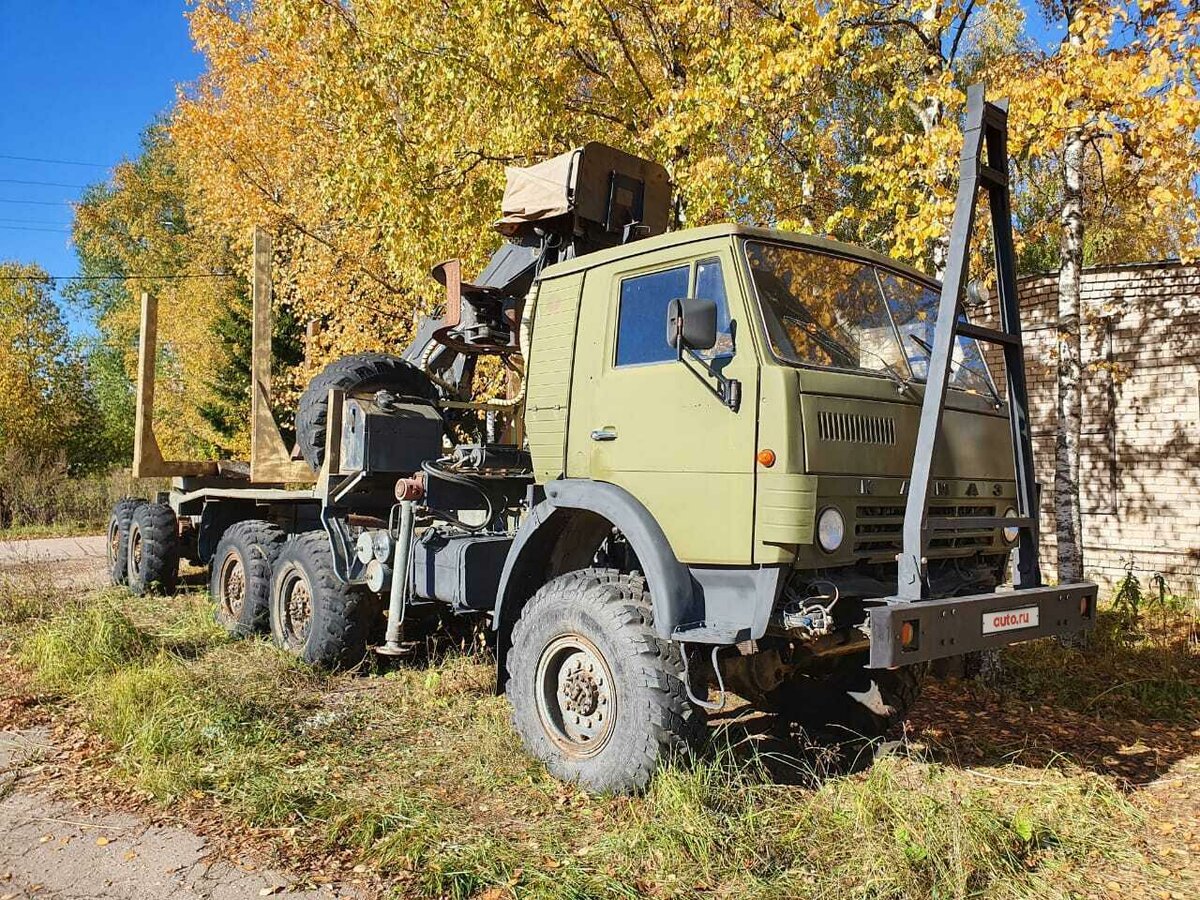 Камаз лесовоз зеленый
