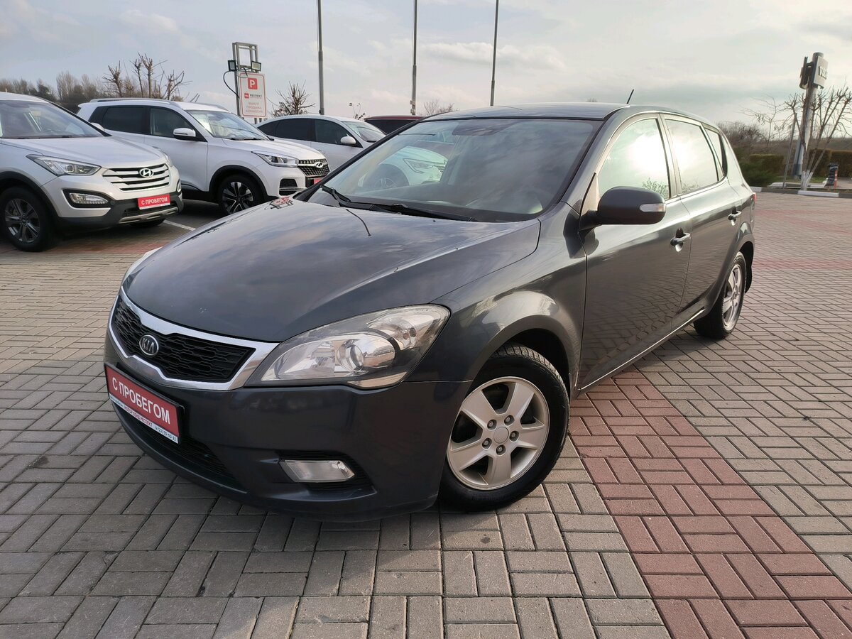 Купить б/у Kia Ceed I Рестайлинг 1.6 MT (125 л.с.) бензин механика в ...