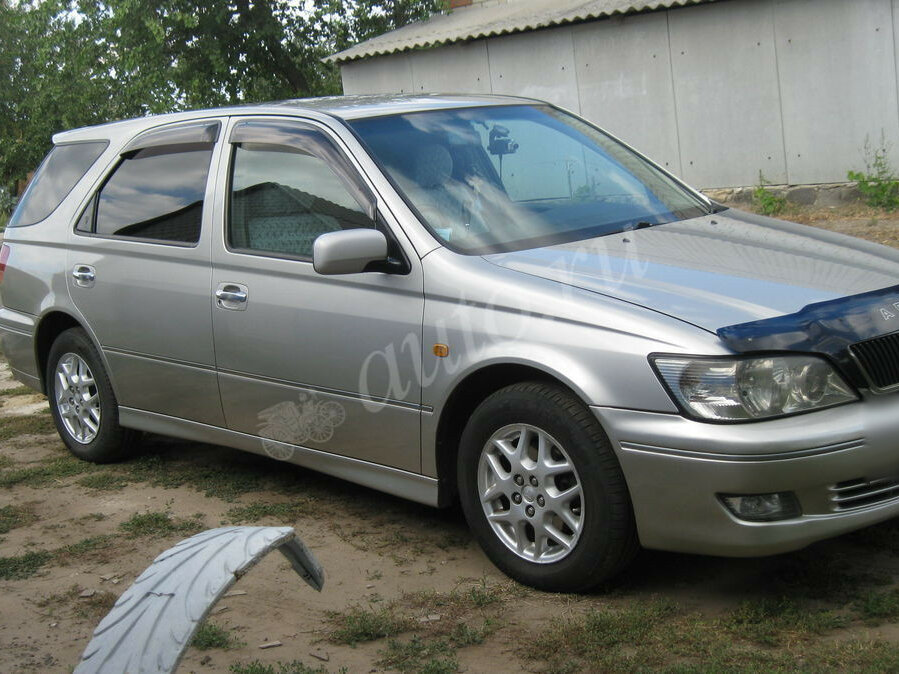 Toyota Vista 2001 год универсал