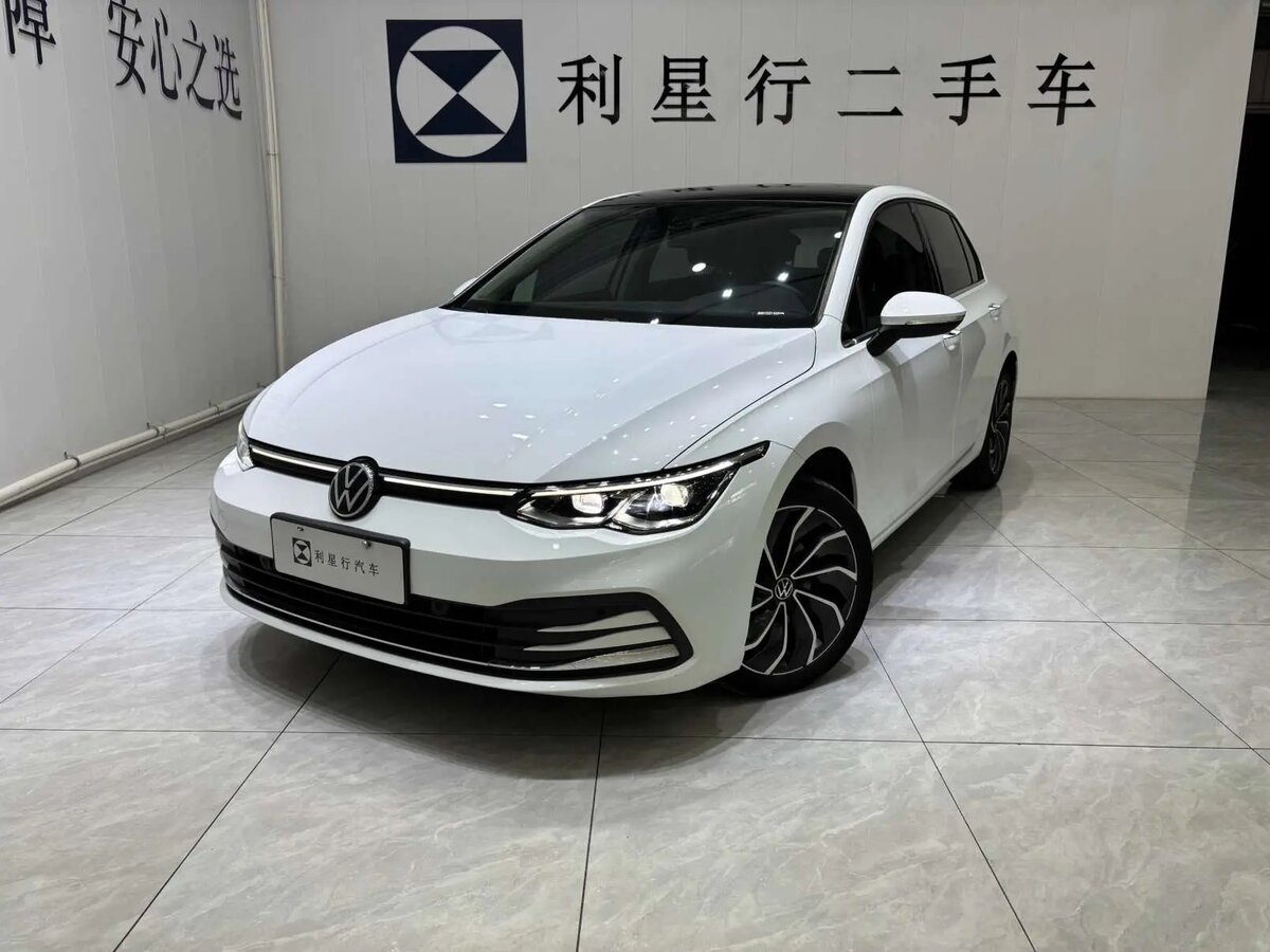 Volkswagen Golf VIII