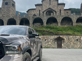 2014 Dodge RAM Crew Cab IV (DS/DJ), серый, 4900000 рублей, вид 1