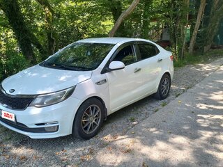 2015 Kia Rio III Рестайлинг, белый, 485000 рублей, вид 1