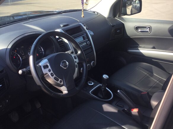 2014 Nissan X-Trail II Рестайлинг, чёрный - вид 4