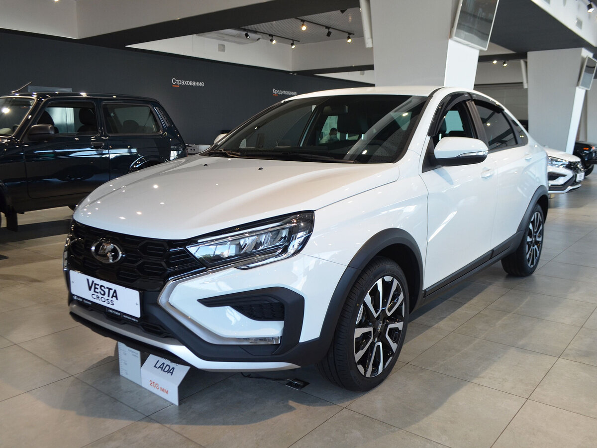 Купить новый LADA (ВАЗ) Vesta I Рестайлинг (NG) Cross 1.6 MT (106 л.с ...