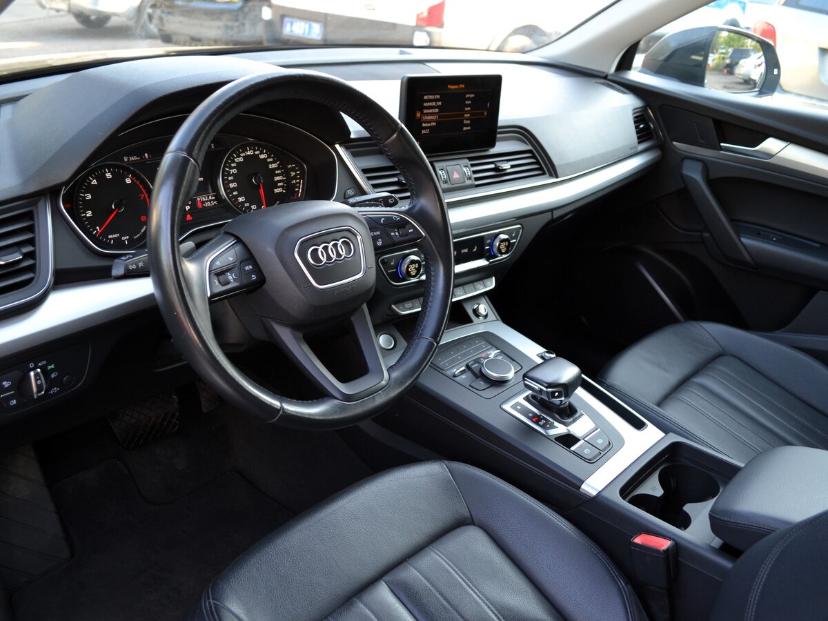 AUDI Q5 - фото 7