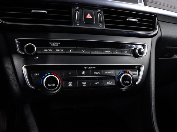 2017 Kia Optima IV, белый - вид 14