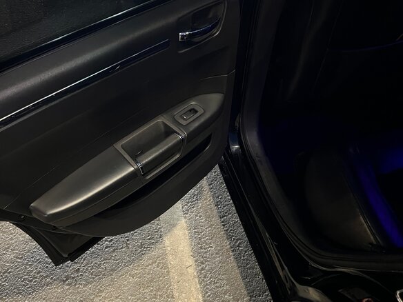 2005 Chrysler 300C I, чёрный - вид 22