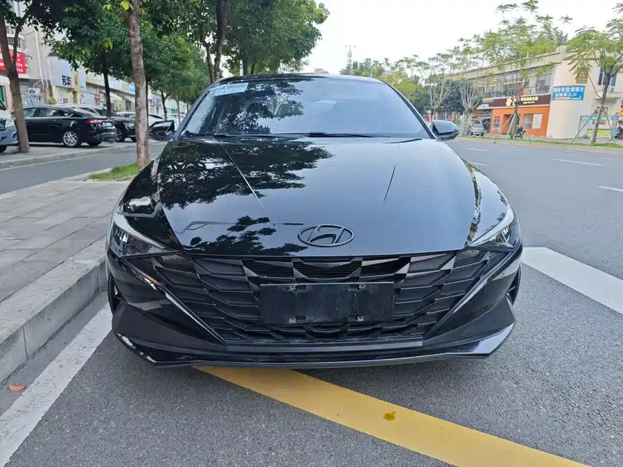 Hyundai Elantra VII (CN7)