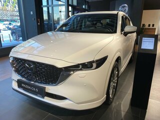 2024 Mazda CX-5 II Рестайлинг, белый, 4300000 рублей, вид 1