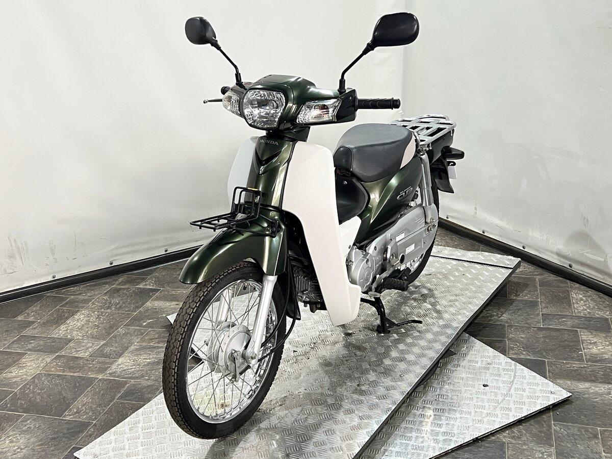Honda Cub Deus