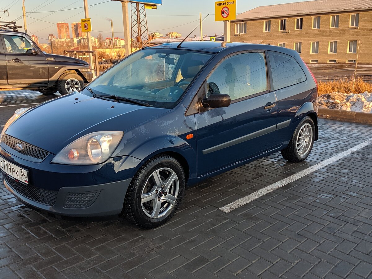 Купить б/у Ford Fiesta Mk5 1.4 MT (80 л.с.) бензин