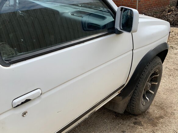 1995 Nissan Pathfinder I, белый, 560000 рублей - вид 2