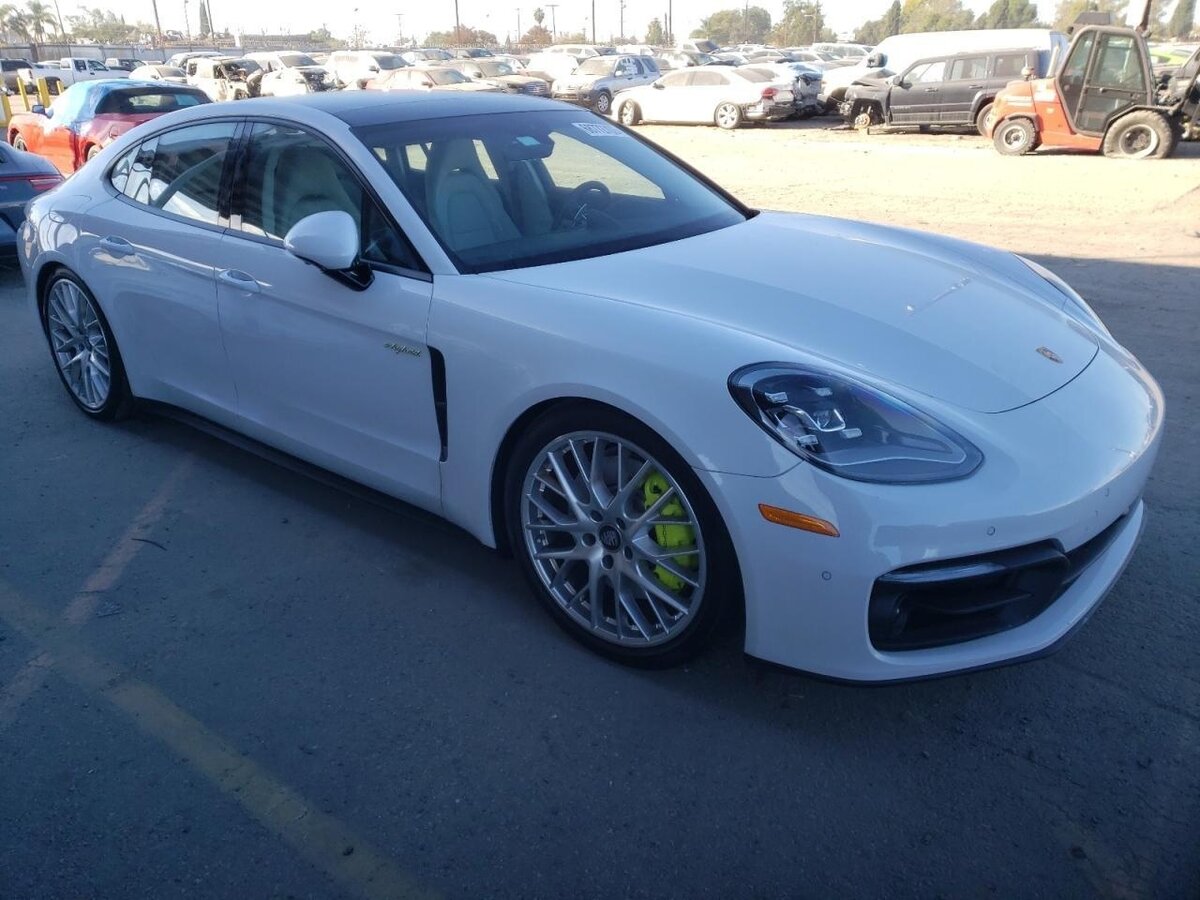 Porsche Panamera 2022 Nardo Grey
