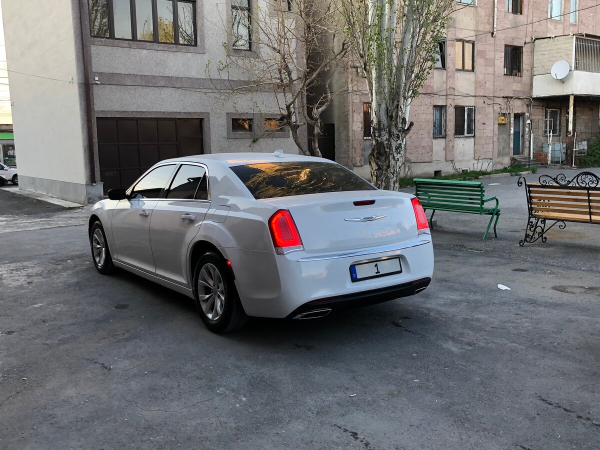Chrysler 300c рестайлинг