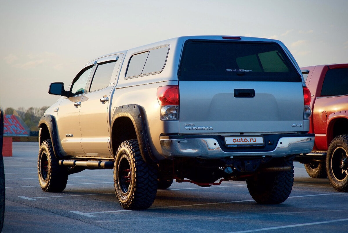 Что лучше тойота тундра или додж рам - 93 фото