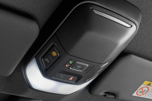 Как установить на старую Весту обивку потолка и плафон от Lada Vesta NG