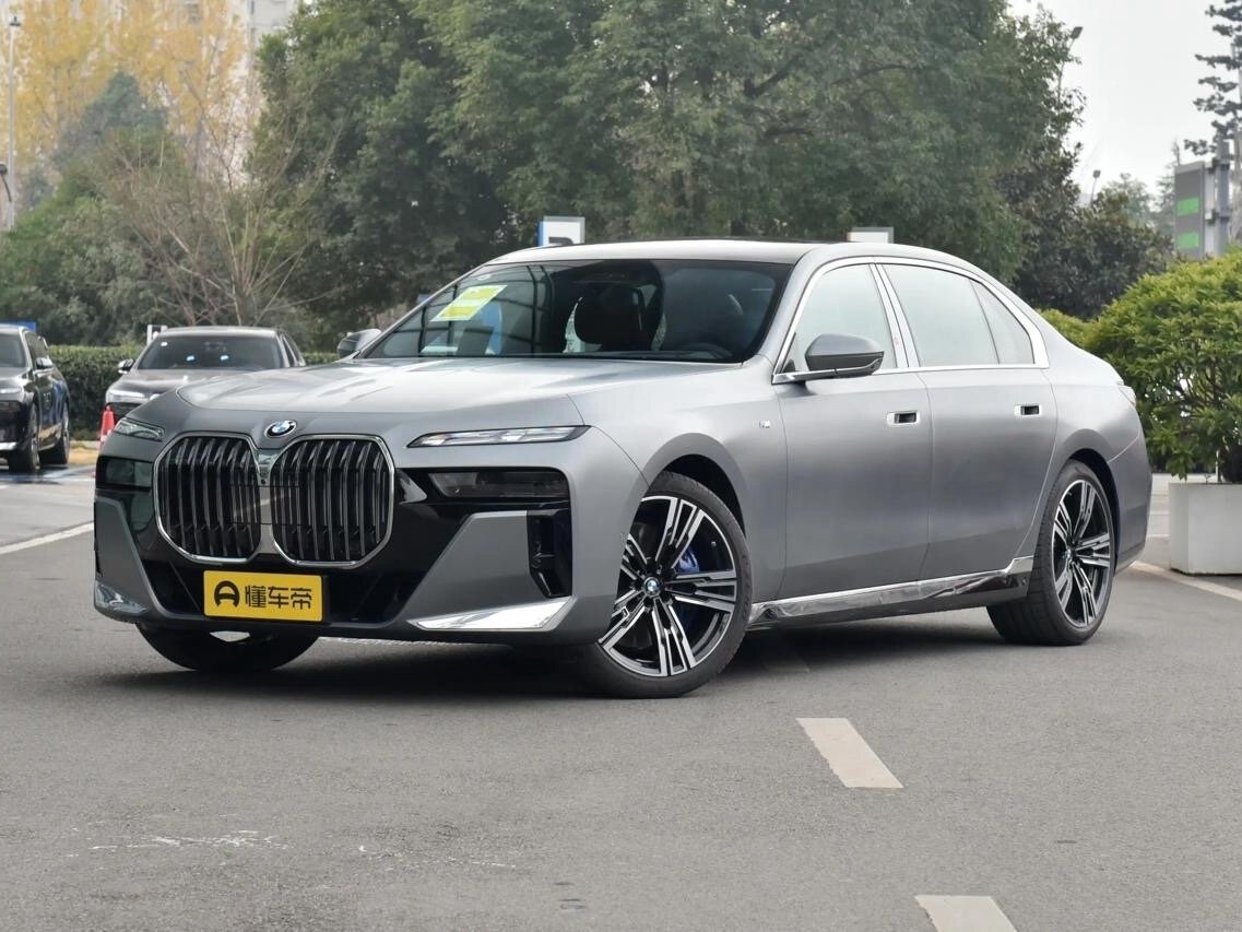 BMW 7 серии 740i xDrive VII (G70)