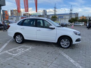 2026 Lada (ВАЗ) Granta I Рестайлинг, белый, 1188000 рублей, вид 5