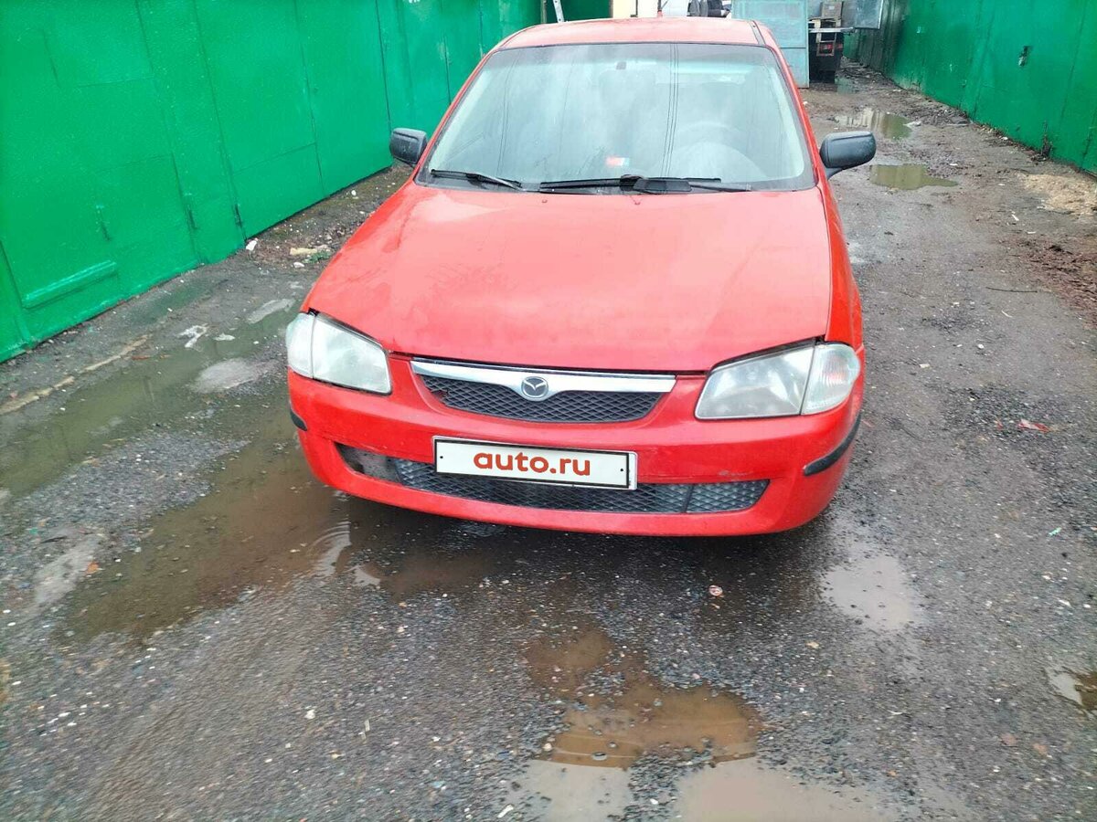 Купить б/у Mazda 323 VI (BJ) 1.5 MT (88 л.с.) бензин механика в Москве ...