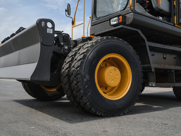 2024 LGCE E7150H, жёлтый, 9990000 рублей - вид 9