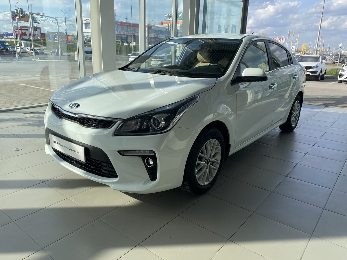 Купить б/у Kia Rio IV 1.6 AT (123 л.с.) бензин автомат в Уфе: белый Киа ...