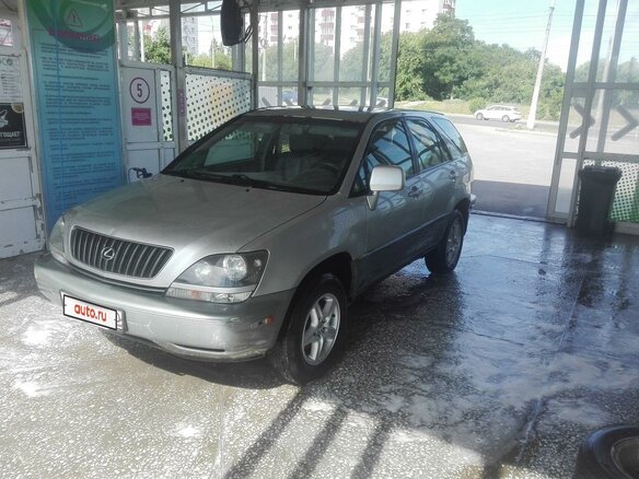 1999 Lexus RX 300 I, серебристый, 599000 рублей