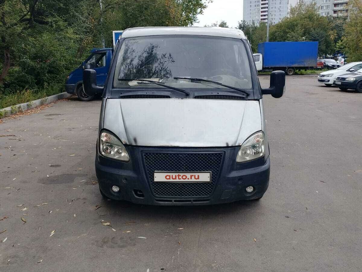 Купить б/у ГАЗ Соболь (2217) бензин-газ механика в Москве: серебристый ...