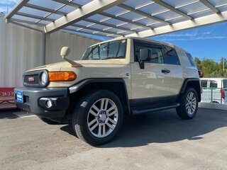 2018 Toyota FJ Cruiser, бежевый, 3800000 рублей, вид 1