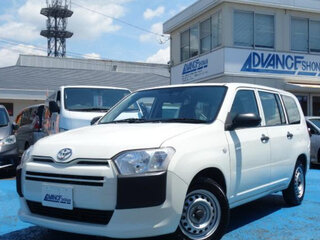 2022 Toyota Probox I Рестайлинг, белый, 895000 рублей, вид 1