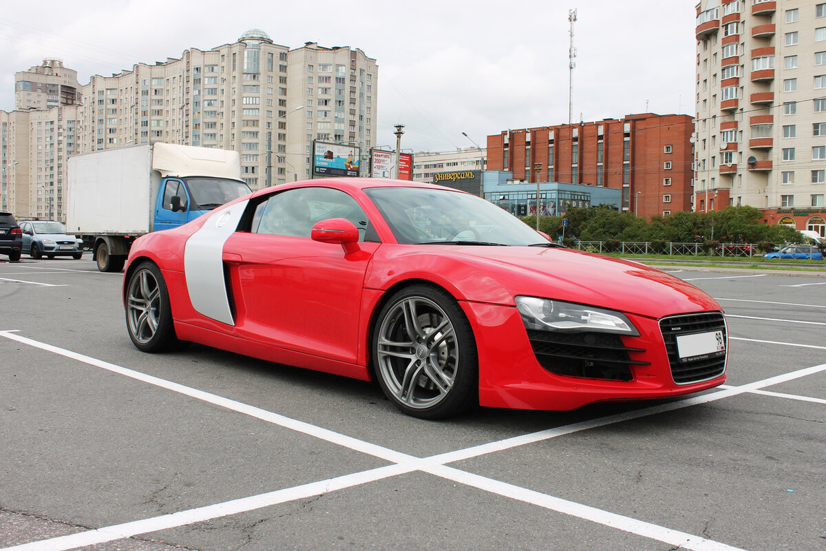 Стоит ли брать audi r8 - фото