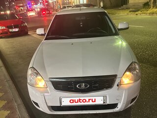 2015 Lada (ВАЗ) Priora I Рестайлинг, белый, 650000 рублей, вид 1