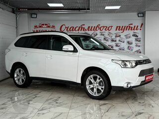 2013 Mitsubishi Outlander III, белый, 1479000 рублей, вид 1