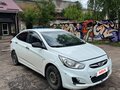 2013 Hyundai Solaris I, белый, 395000 рублей - вид 2