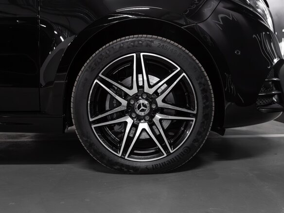 2024 Mercedes-Benz V-Класс 300 d EXOBILITE экстра длинный III (W447) Рестайлинг, чёрный, 17120000 рублей - вид 4