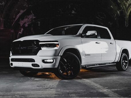 Ram 1500 V Crew Cab 5.7 AT 395 . 4WD 1500 V 2020 ID 1101574381