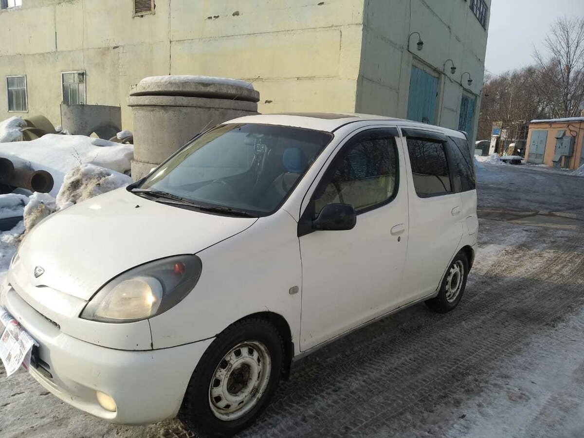 Toyota Funcargo 1999 2005 1 5 at