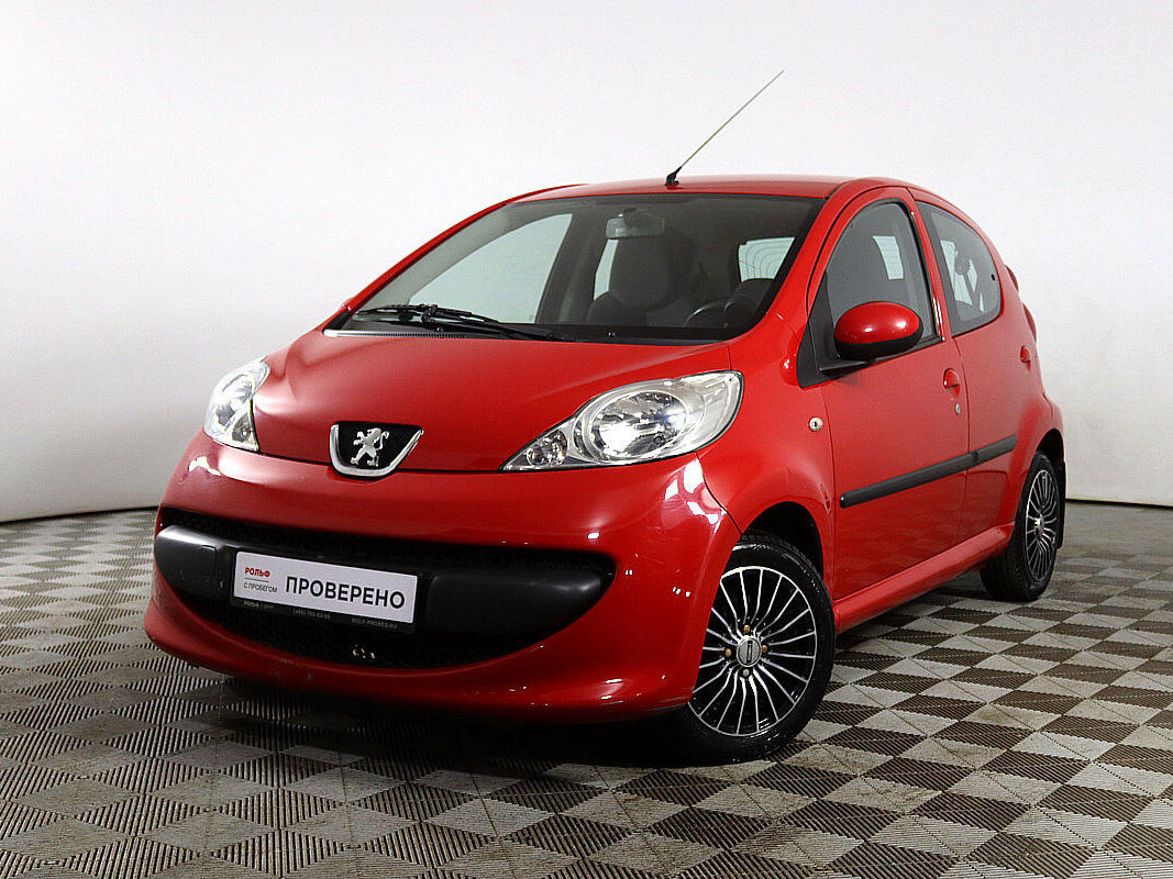 Купить б/у Peugeot 107 I 1.0 AMT (68 л.с.) бензин робот в Москве ...