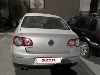2010 Volkswagen Passat B6, серебристый, 700000 рублей, вид 2