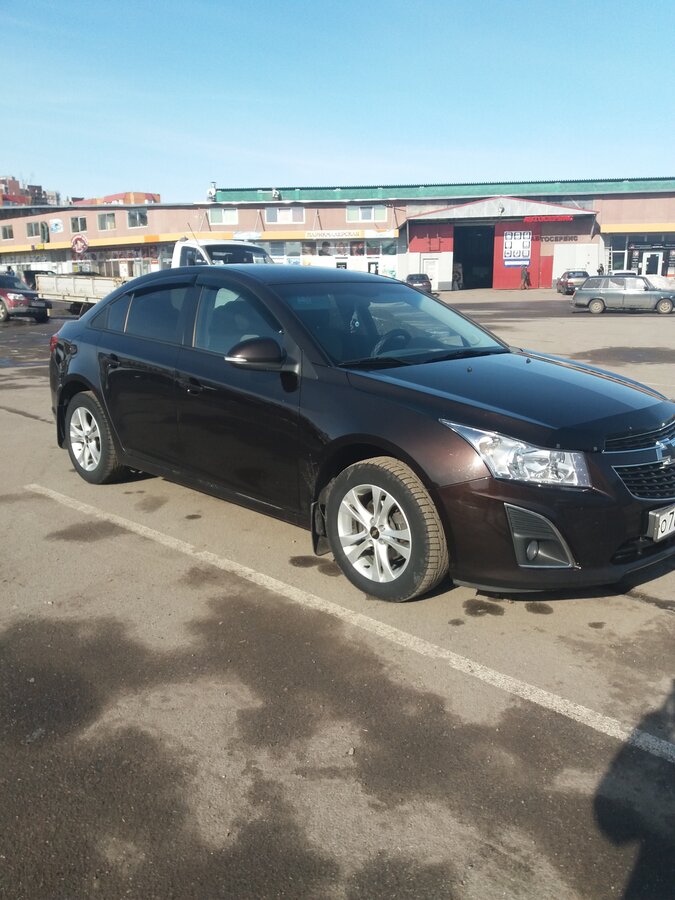 Chevrolet Cruze 2014 коричневый