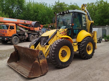 2015 New Holland B115B, жёлтый, 7000000 рублей, вид 1