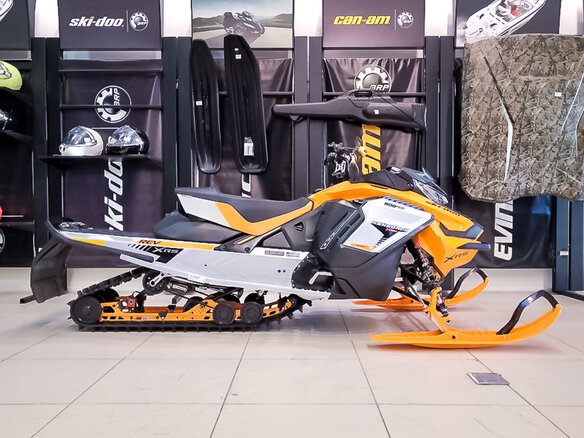 2018 BRP Ski-Doo Renegade X-RS 900, чёрный - вид 1