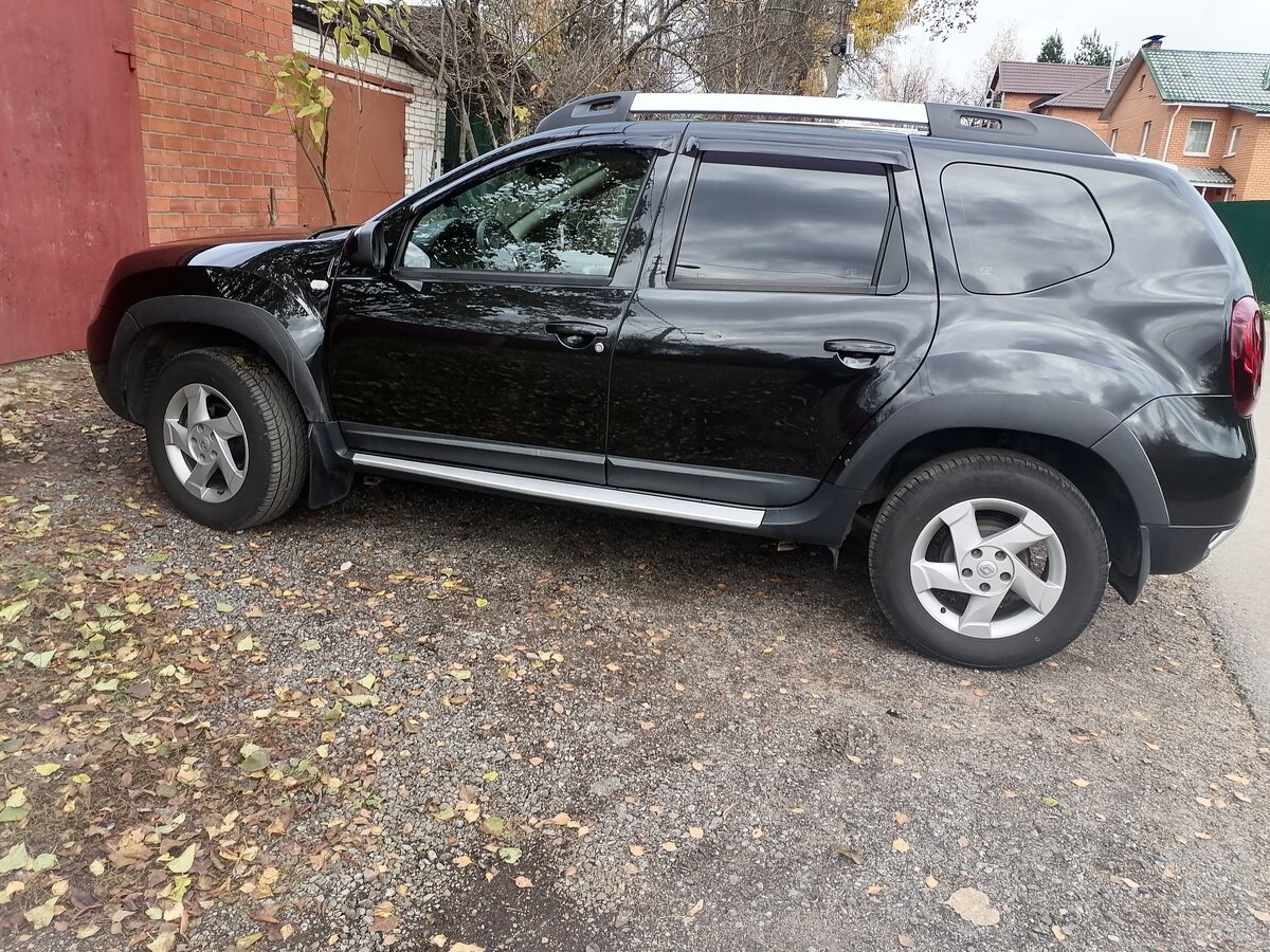 Купить б/у Renault Duster I Рестайлинг 2.0 AT (143 л.с.) 4WD бензин ...